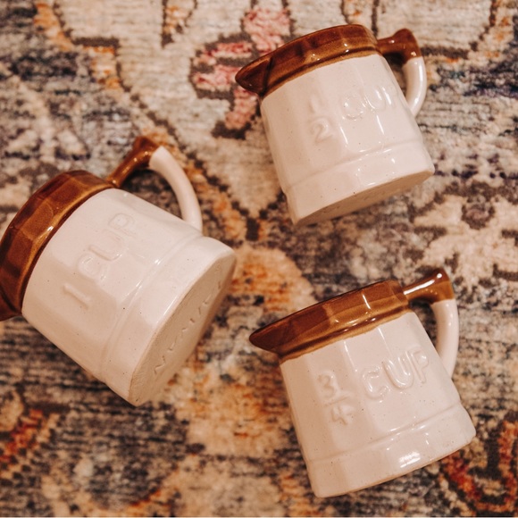 Vintage Ceramic Measuring Cup Set - Picture 3 of 5